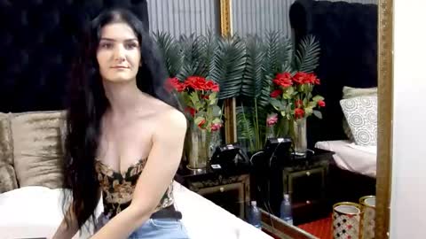 Snapshot of kendrabloom chatting on 2, 12, 2025 KendraBloom online show from 2, 12, 2025