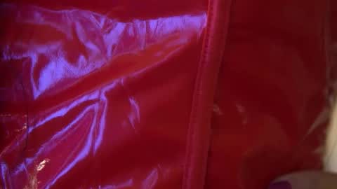 Snapshot of kendrabloom chatting on 4, 12, 2025 KendraBloom online show from 4, 12, 2025