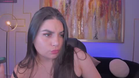  K E N D R A  online show from 4, 3, 2026