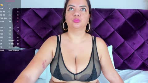 Kendral  online show from 10, 1, 2025