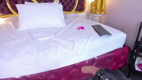 Kendral  online show from 16, 4, 2026