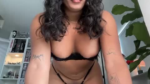 Hi Im kendra- onlyfans. isab2896 online show from 27, 4, 2026
