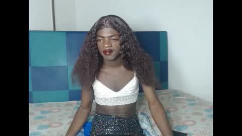 Snapshot of kenia_nihiara chatting on 5, 6, 2026 kenia_nihiara online show from 5, 6, 2026