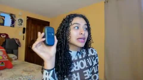 Snapshot of keniia_riizz chatting on 29, 6, 2026 Kenia online show from 29, 6, 2026