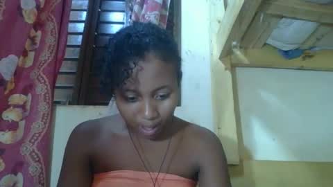 Snapshot of kenilange chatting on 4, 12, 2025 kenilange online show from 4, 12, 2025