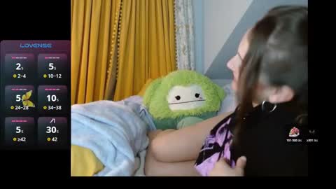 Snapshot of kennyyyxxxx chatting on 25, 10, 2025 KennyxXx online show from 25, 10, 2025