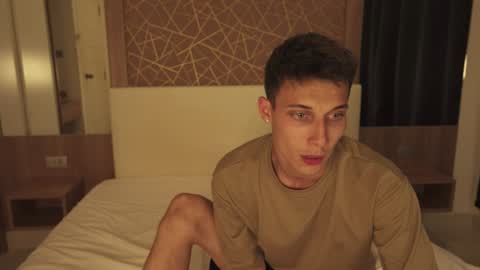 Snapshot of kenter_parker chatting on 19, 12, 2024 Peter online show from 19, 12, 2024