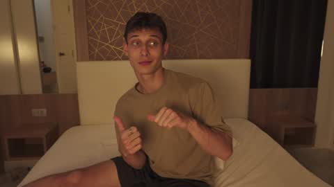 Snapshot of kenter_parker chatting on 22, 12, 2024 Peter online show from 22, 12, 2024