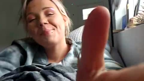 Snapshot of kenzieaspel chatting on 8, 7, 2026 Kenzie online show from 8, 7, 2026