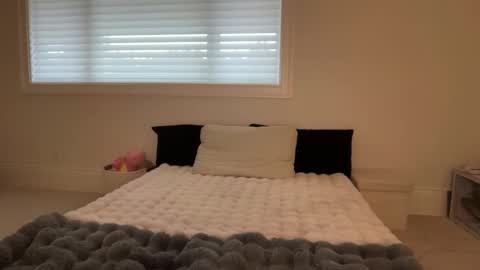 Snapshot of kenziesmithh chatting on 3, 12, 2025 kenziesmithh online show from 3, 12, 2025