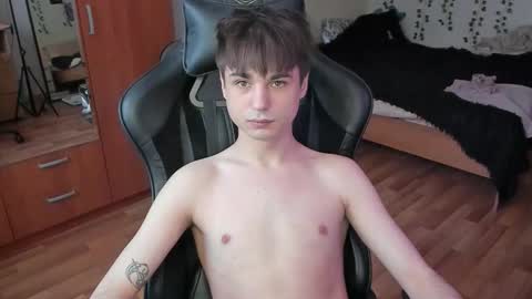 Snapshot of keorinav chatting on 24, 11, 2025 Looking for a moderator I PVT IS OPEN online show from 24, 11, 2025