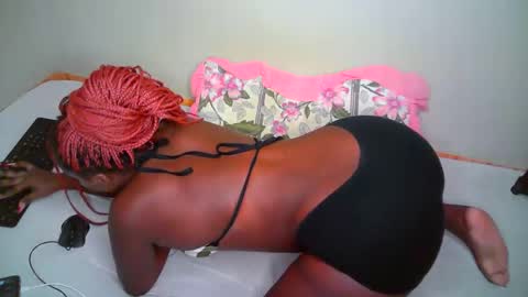 kering_lovly online show from 14, 10, 2025