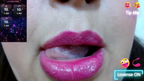 Snapshot of kerly_doll chatting on 24, 1, 2025 K E R L Y online show from 24, 1, 2025