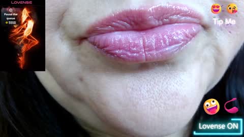 Snapshot of kerly_doll chatting on 25, 1, 2025 K E R L Y online show from 25, 1, 2025