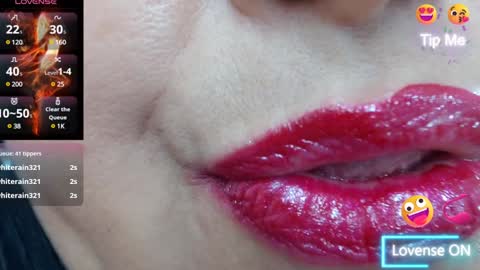 Snapshot of kerly_doll chatting on 25, 1, 2025 K E R L Y online show from 25, 1, 2025