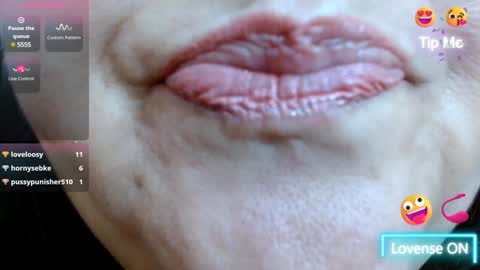 Snapshot of kerly_doll chatting on 26, 1, 2025 K E R L Y online show from 26, 1, 2025