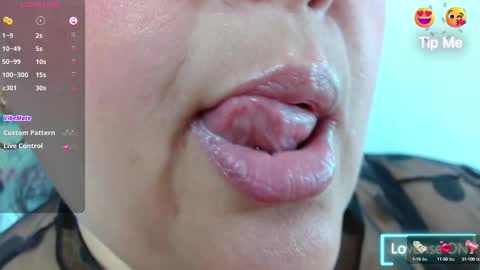 Snapshot of kerly_doll chatting on 10, 3, 2025 K E R L Y online show from 10, 3, 2025