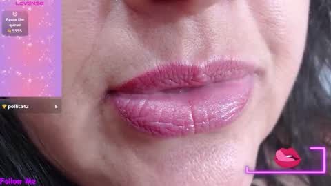 Snapshot of kerly_doll chatting on 10, 9, 2025 K E R L Y online show from 10, 9, 2025