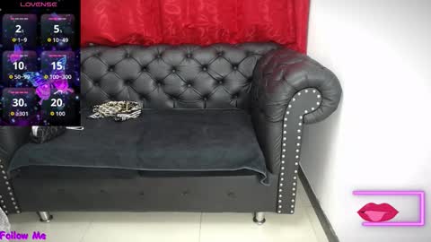 Snapshot of kerly_doll chatting on 2, 10, 2025 K E R L Y online show from 2, 10, 2025