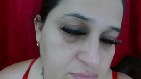 Snapshot of kerly_doll chatting on 16, 12, 2025 K E R L Y online show from 16, 12, 2025