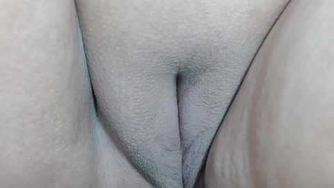 Snapshot of kerly_doll chatting on 6, 1, 2026 K E R L Y online show from 6, 1, 2026