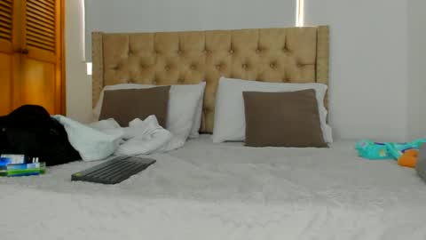 Kery Hillson online show from 1, 10, 2025