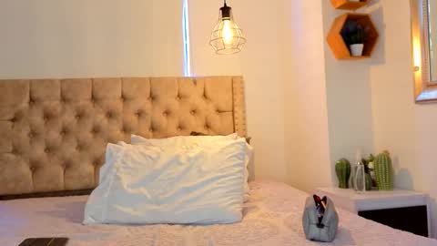 Kery Hillson online show from 9, 4, 2026