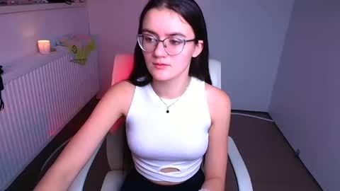 Snapshot of ketrin_pirsss chatting on 5, 12, 2024 Ketrin online show from 5, 12, 2024