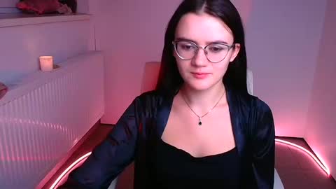 Snapshot of ketrin_pirsss chatting on 7, 12, 2024 Ketrin online show from 7, 12, 2024