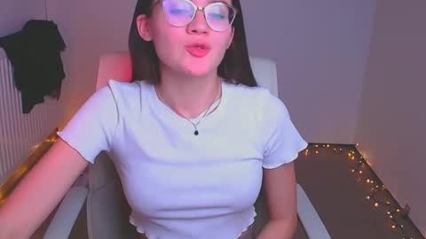 Snapshot of ketrin_pirsss chatting on 20, 12, 2024 Ketrin online show from 20, 12, 2024