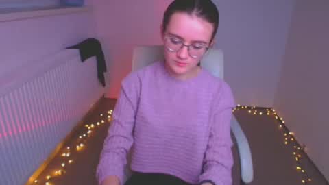 Snapshot of ketrin_pirsss chatting on 5, 1, 2025 Ketrin online show from 5, 1, 2025