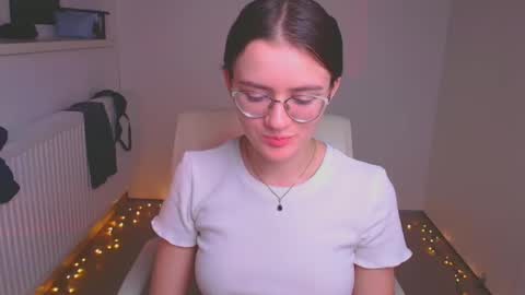 Snapshot of ketrin_pirsss chatting on 31, 1, 2025 Ketrin online show from 31, 1, 2025