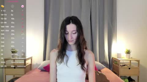 Snapshot of kettybelly chatting on 17, 11, 2025 kettyIm a simple girl who likes gifts Lovense is activeThere are legends that in this room all your wish can come true online show from 17, 11, 2025