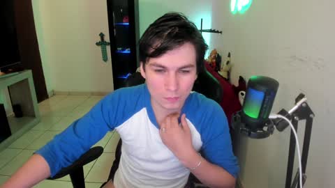 Snapshot of kevin873s chatting on 14, 12, 2024 Kevin online show from 14, 12, 2024