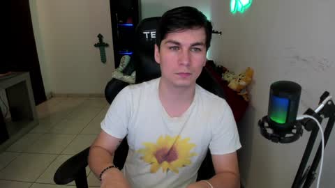 Snapshot of kevin873s chatting on 7, 1, 2025 Kevin online show from 7, 1, 2025