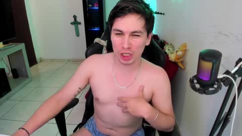 Snapshot of kevin873s chatting on 12, 1, 2025 Kevin online show from 12, 1, 2025