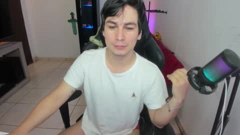 Snapshot of kevin873s chatting on 3, 10, 2025 Kevin online show from 3, 10, 2025