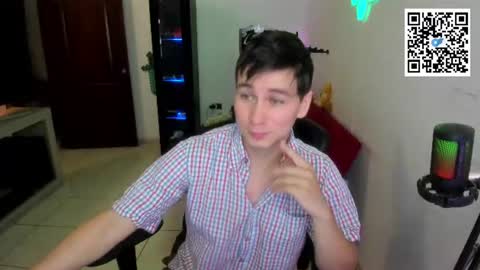 Snapshot of kevin873s chatting on 7, 7, 2026 Kevin online show from 7, 7, 2026