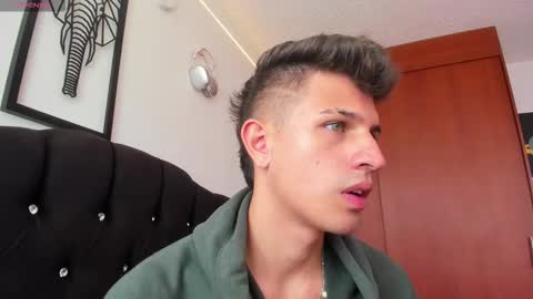 Snapshot of kevin_ahs1 chatting on 26, 11, 2025 Kevin Ahs online show from 26, 11, 2025