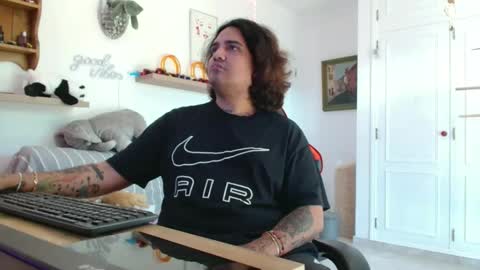 Snapshot of kevinduar53 chatting on 26, 10, 2025 kevin online show from 26, 10, 2025