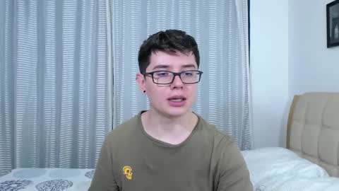 Snapshot of kevinhunts chatting on 14, 11, 2025 Kevin online show from 14, 11, 2025