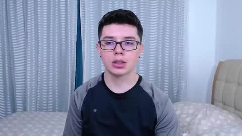 Snapshot of kevinhunts chatting on 30, 11, 2025 Kevin online show from 30, 11, 2025