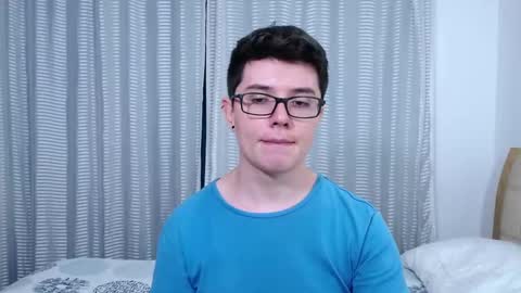 Snapshot of kevinhunts chatting on 14, 12, 2025 Kevin online show from 14, 12, 2025