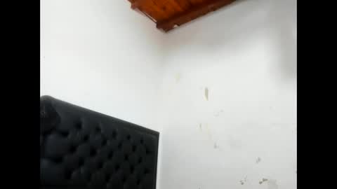 Snapshot of kevinkewma chatting on 10, 9, 2025 kevinkewma online show from 10, 9, 2025