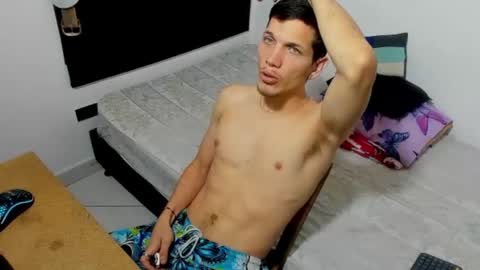 Snapshot of kevinkewma chatting on 19, 10, 2025 kevinkewma online show from 19, 10, 2025