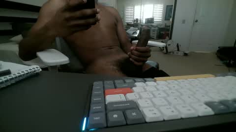 Snapshot of kevinlang97 chatting on 5, 4, 2026 kevinlang97 online show from 5, 4, 2026