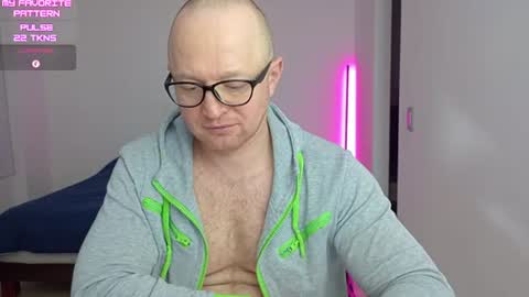 Snapshot of kevintyler69 chatting on 18, 6, 2026 Kevin online show from 18, 6, 2026