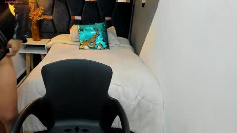 KEYLA BRUNETTE online show from 17, 4, 2026