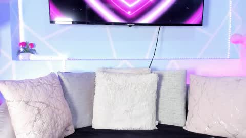 Keyla noa online show from 11, 9, 2025