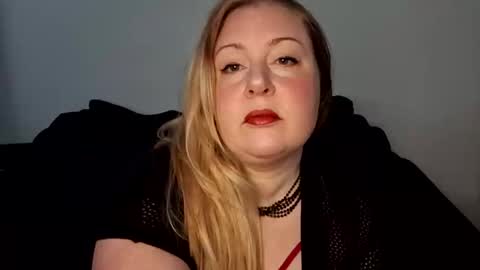 Snapshot of khaleesi0890 chatting on 15, 12, 2025 khaleesi0890 online show from 15, 12, 2025